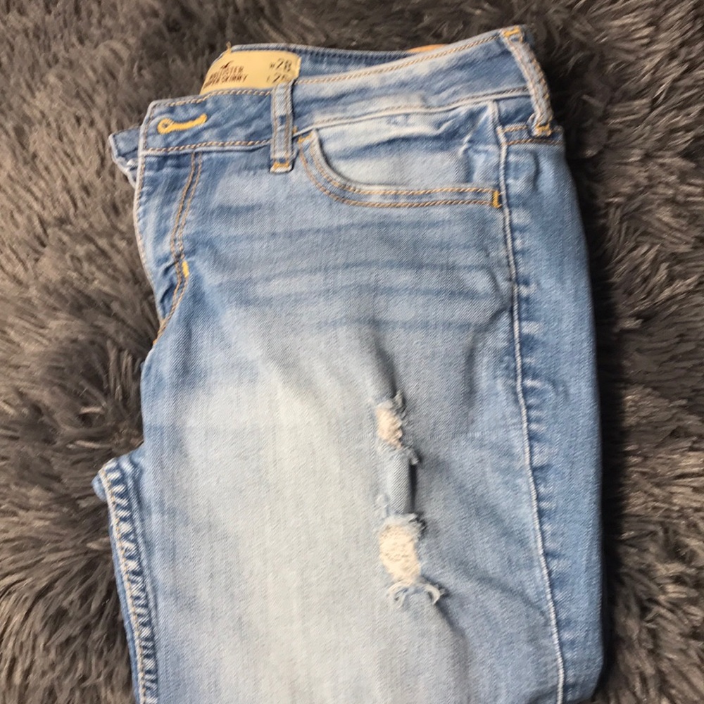 light wash hollister jeans